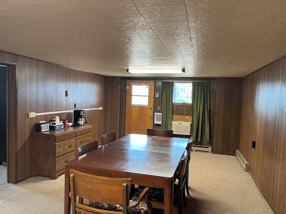 Jake's Corner Motel photo 9