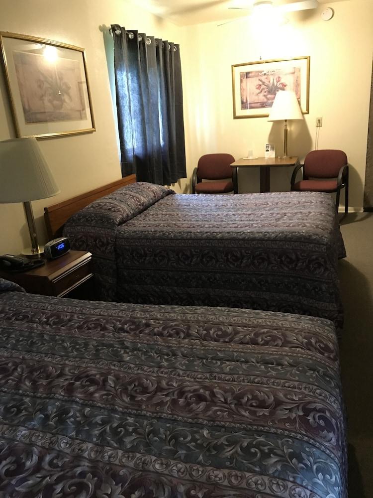 Voyageur Motel photo 9