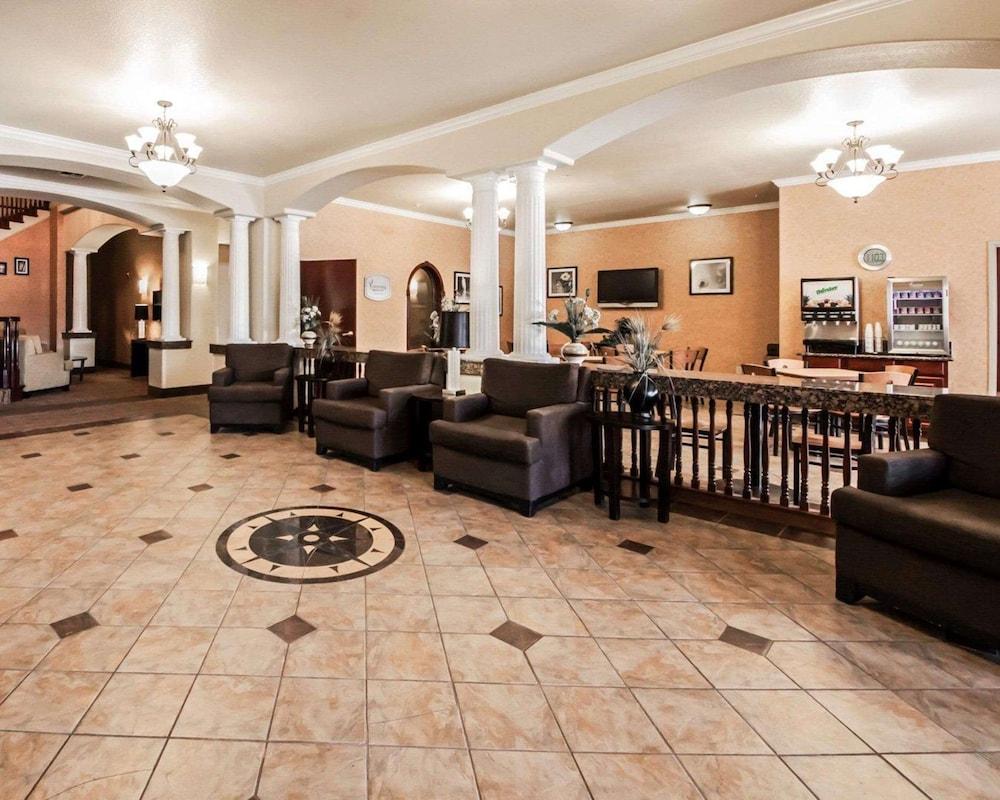 Sleep Inn & Suites Shamrock photo 4