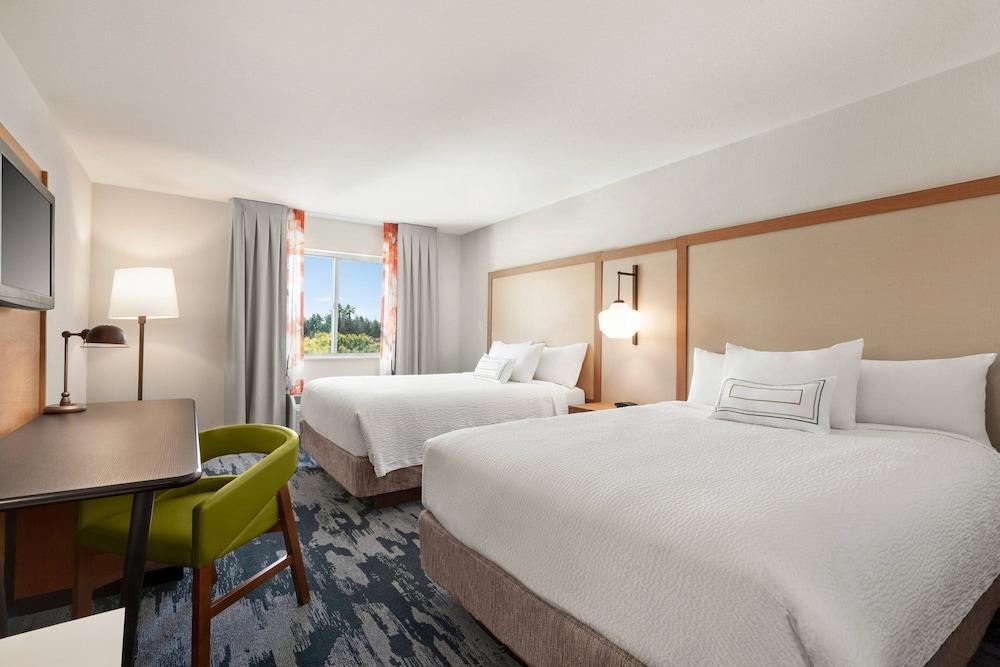 Fairfield Inn by Marriott Visalia Sequoia photo 5