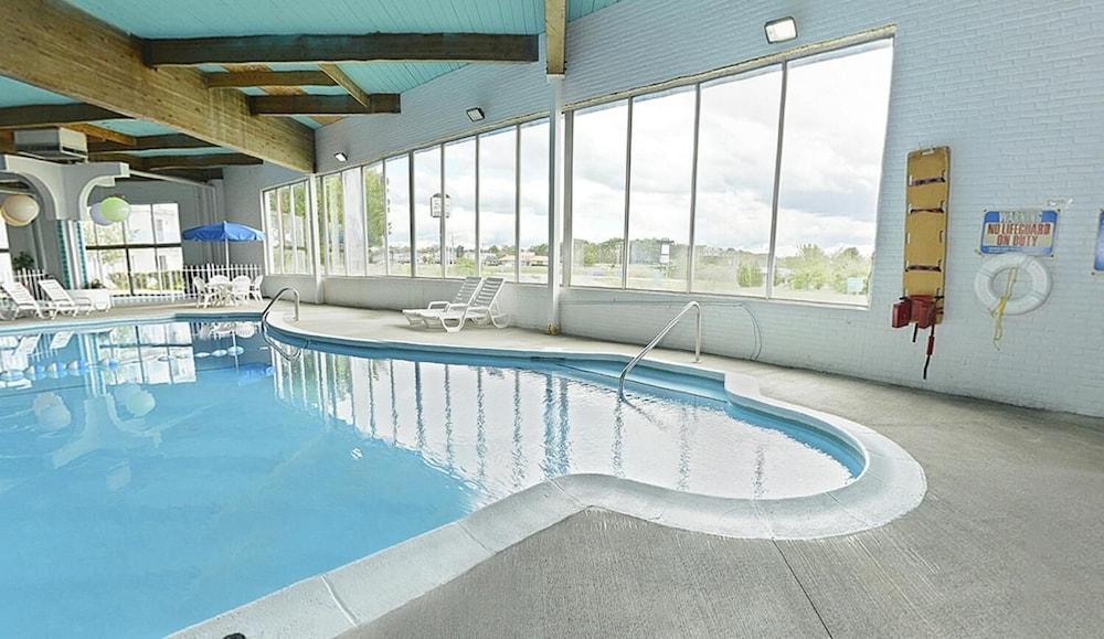 Howard Johnson by Wyndham Benton Harbor/St. Joseph photo 29