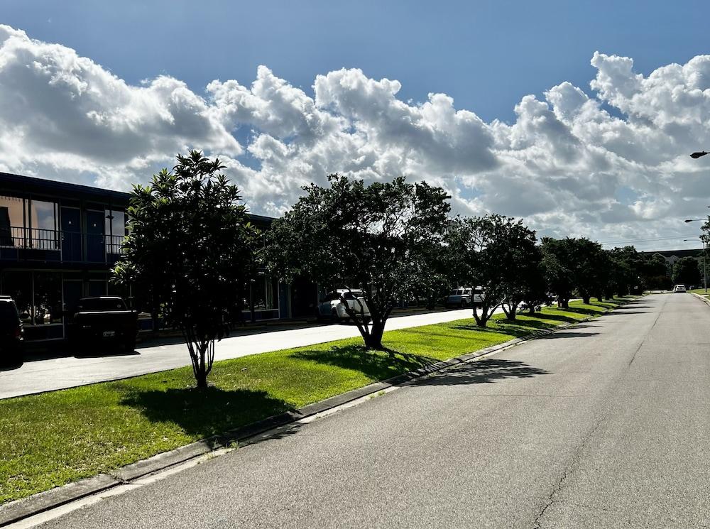 Discovery Inn photo 18