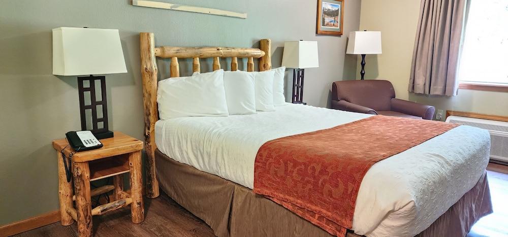 Nisqually Lodge photo 34