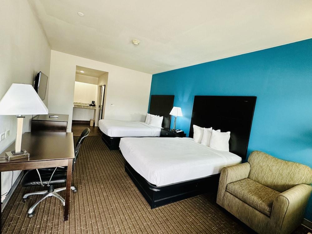 Lone Star Inn photo 22