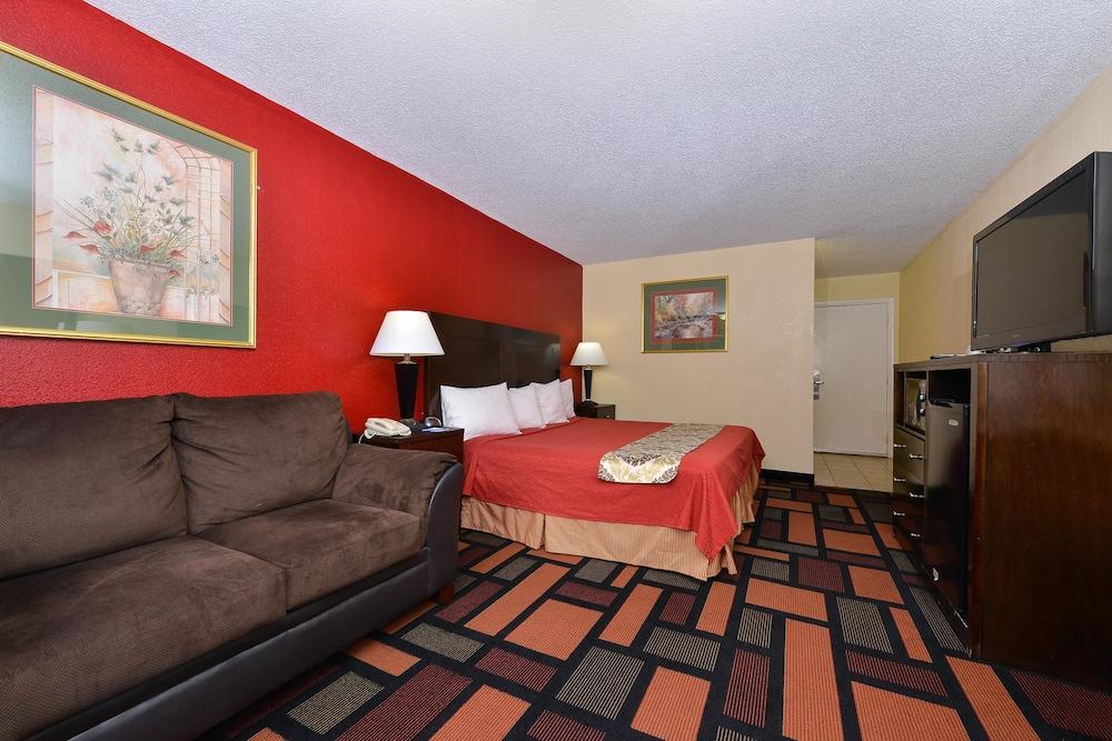Americas Best Value Inn Canton, NC photo 3