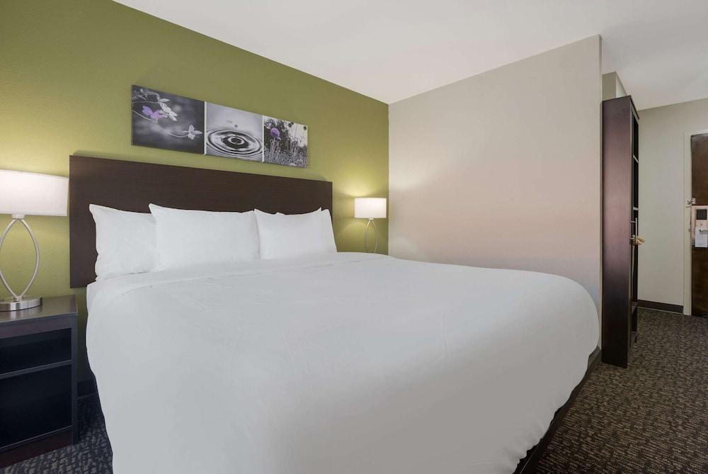 Sleep Inn Madison photo 6