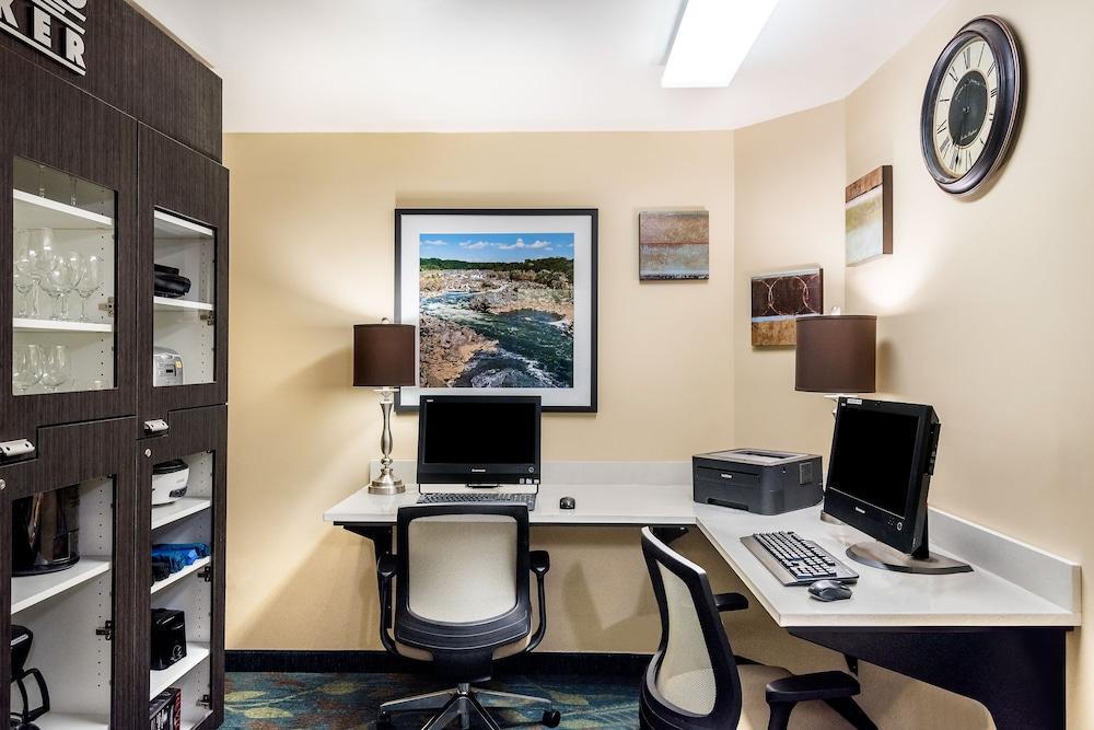 Candlewood Suites Washington Dulles Sterling by IHG photo 40