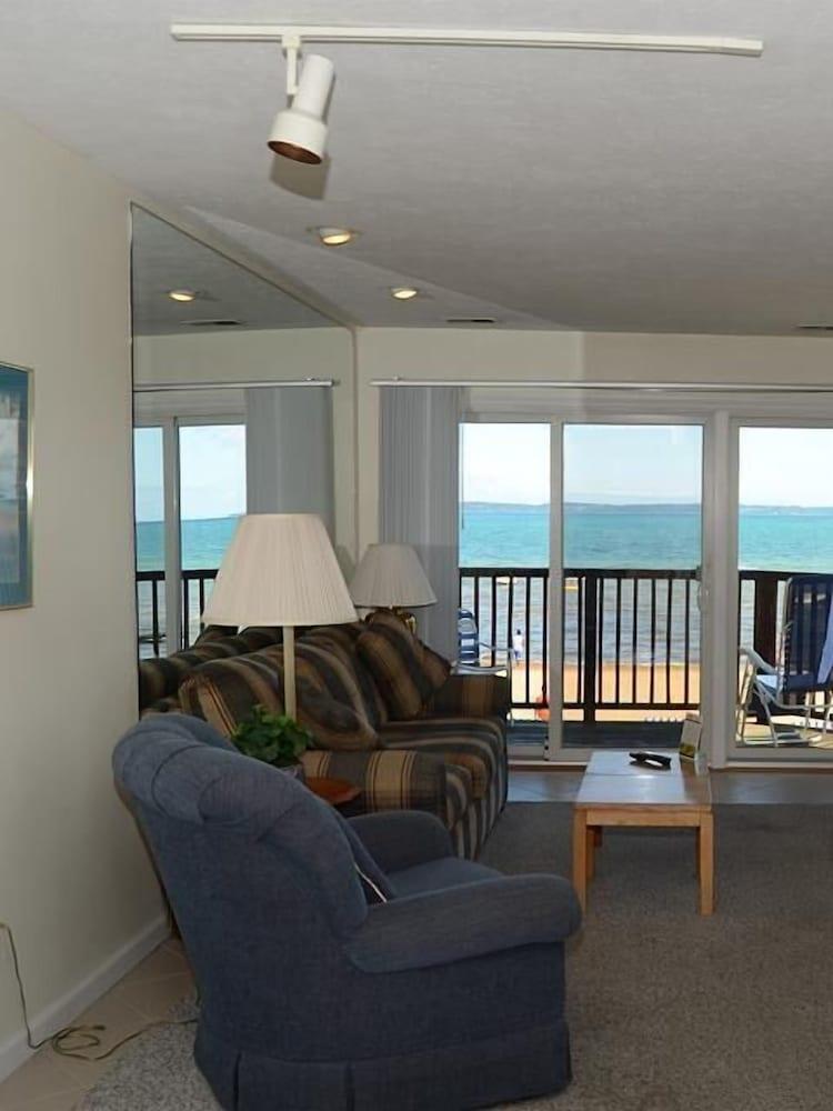 Beach Condominium Hotel photo 57