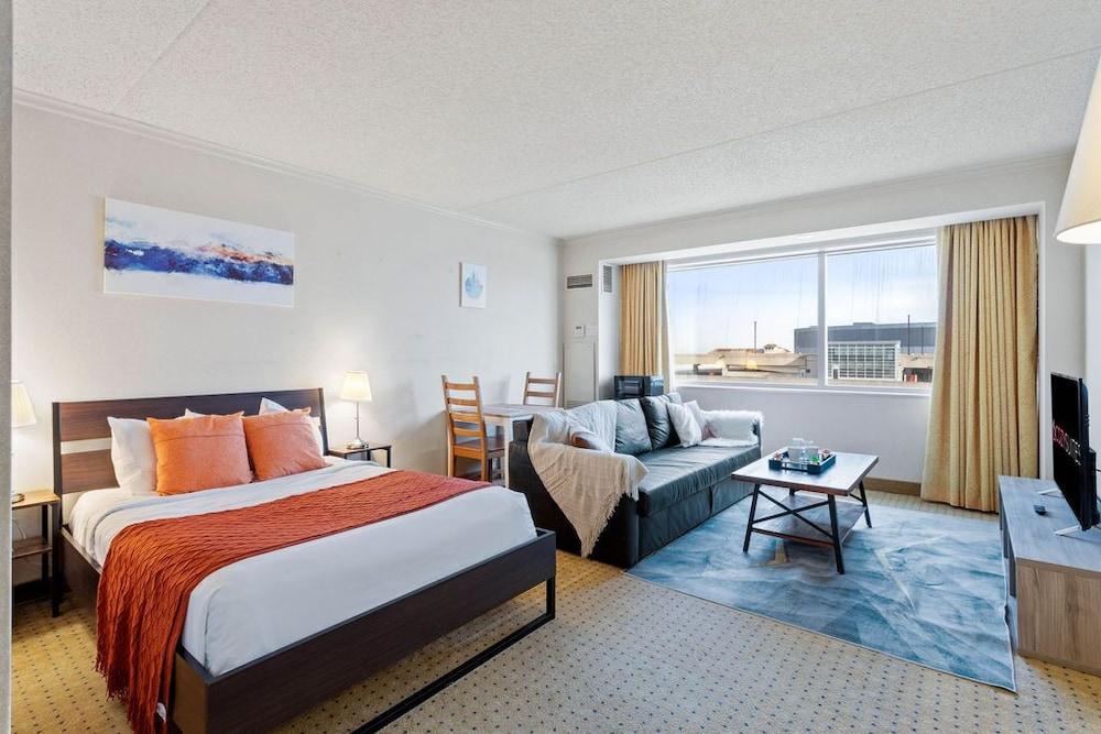 CozySuites at Showboat photo 11
