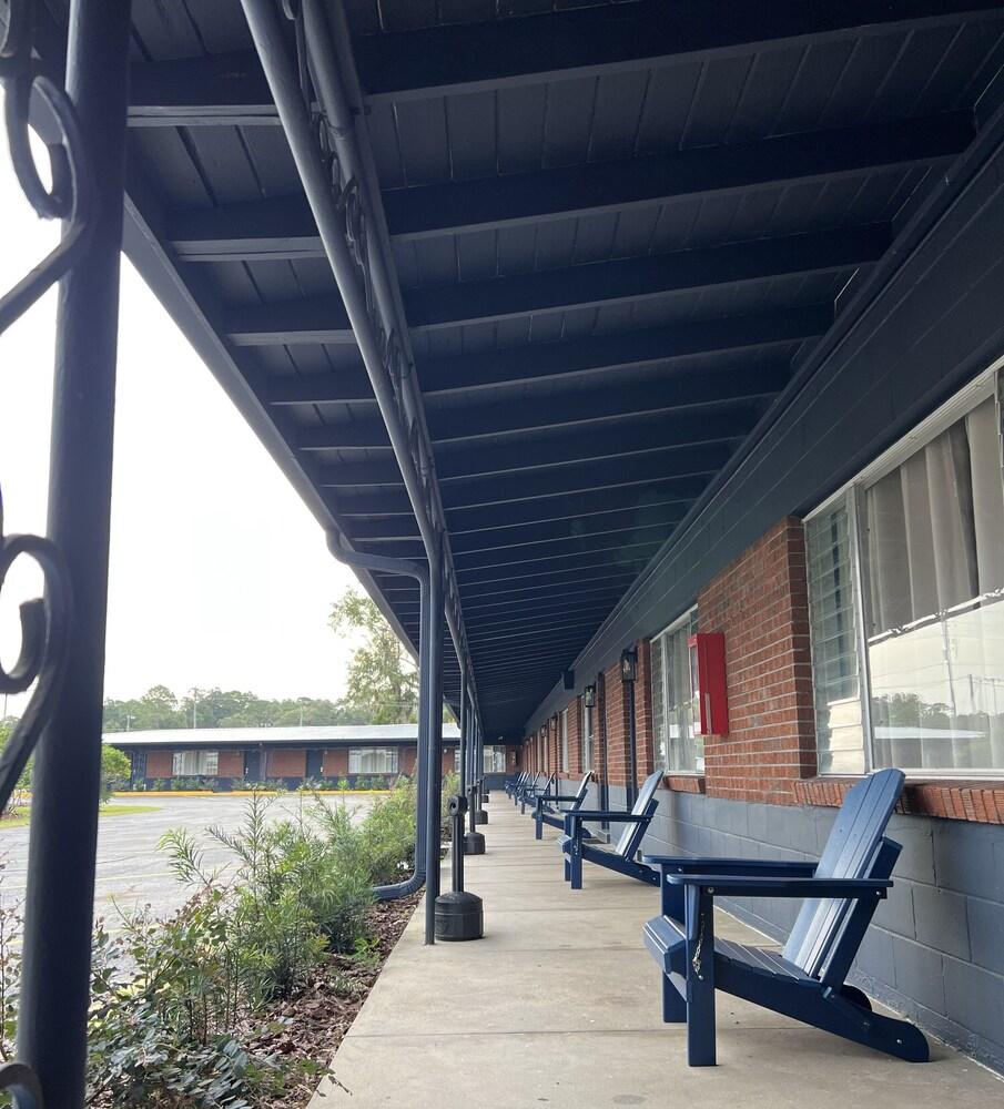 BlueGem Motel photo 75