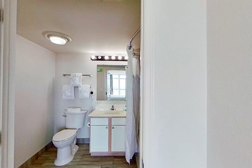 Bay Watch Resort & Conference Center photo 59