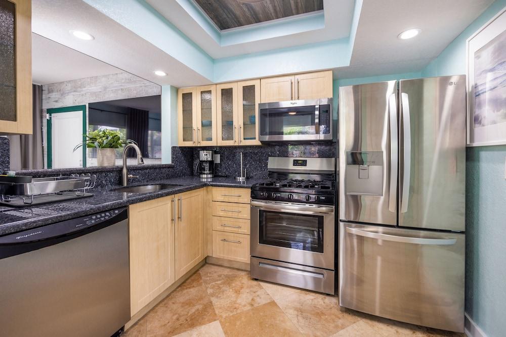 Suites on South Beach photo 32