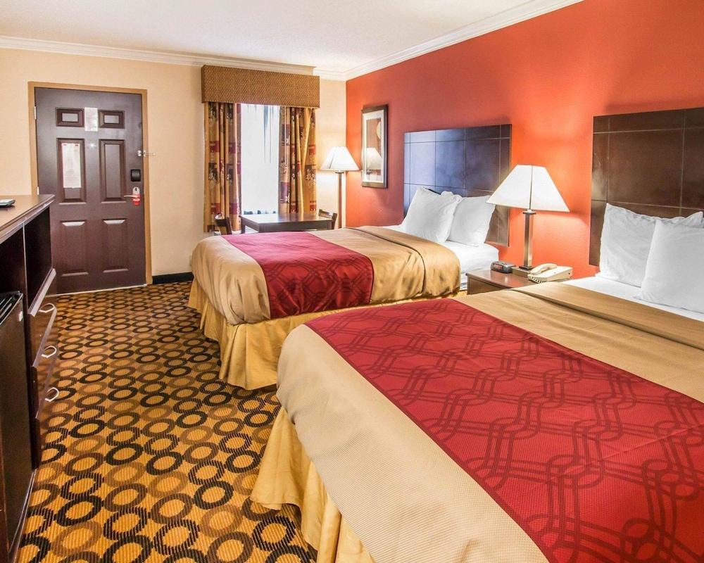 Econo Lodge Richmond Hill photo 10