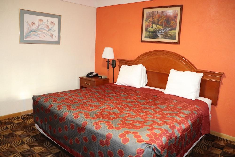 Best Nights Inn photo 36