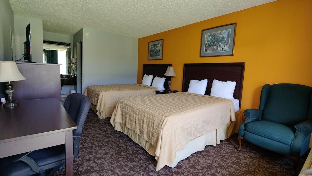 Countryside Inn & Suites photo 12