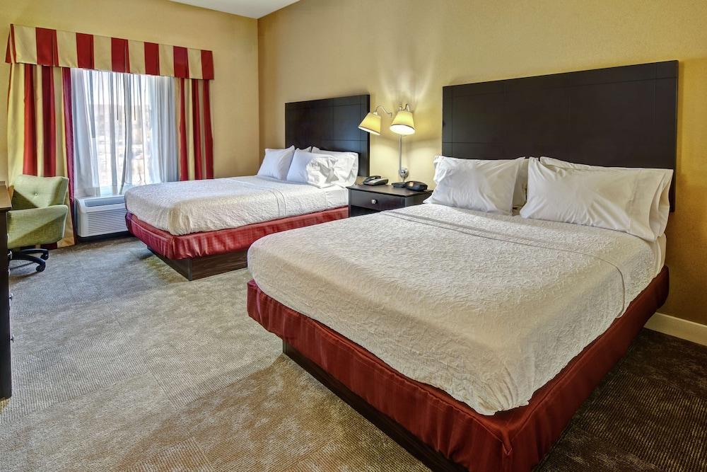 Hampton Inn Jacksonville-Anniston Area photo 11