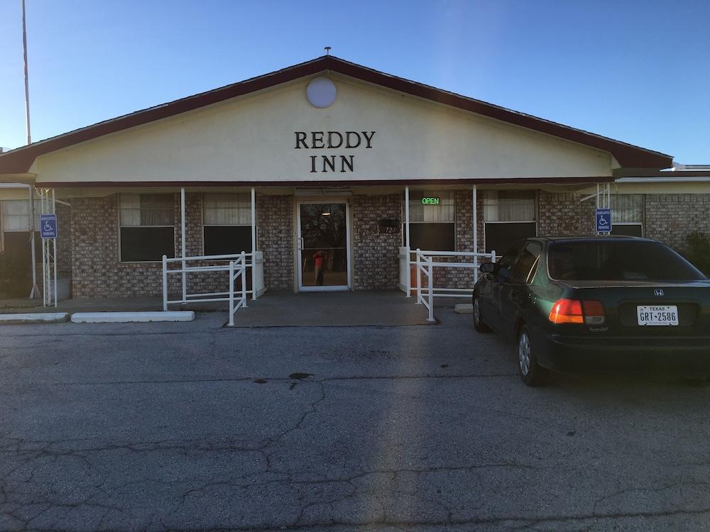 Reddy Inn and Suites photo 35