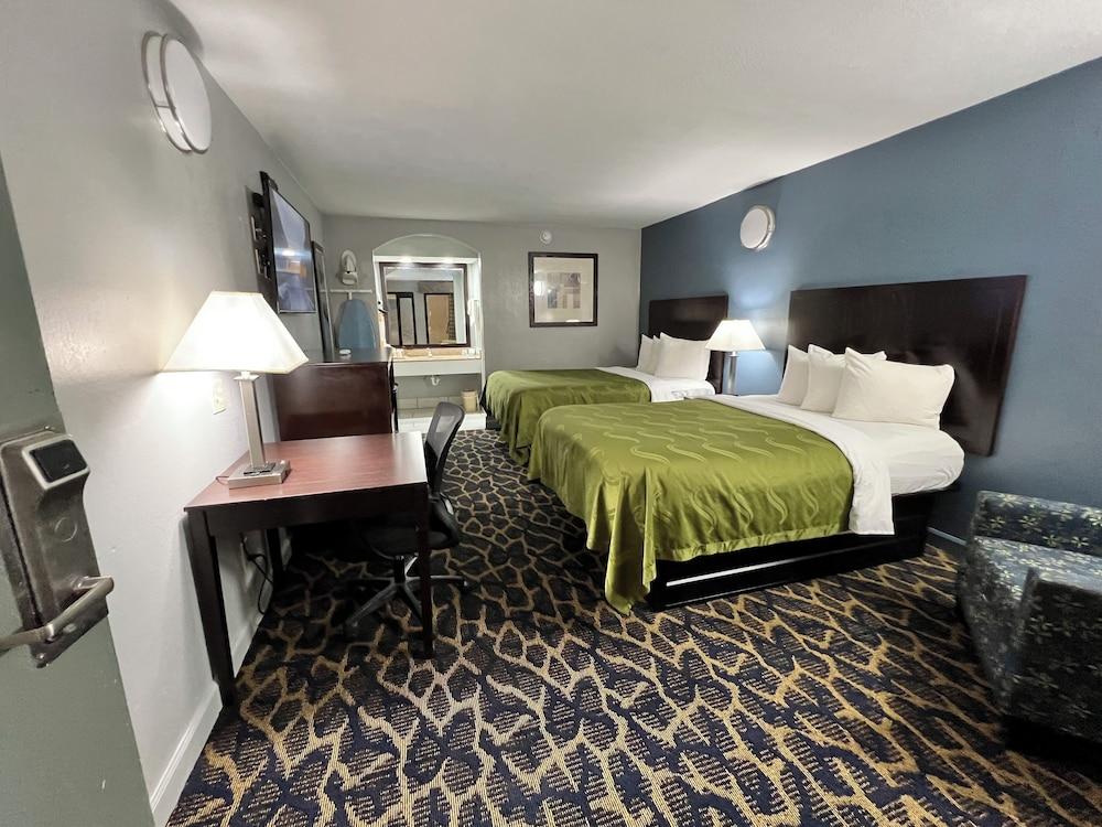 Quality Inn Indianola photo 36