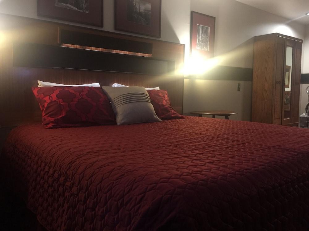 Sumas Mountain Lodge photo 68