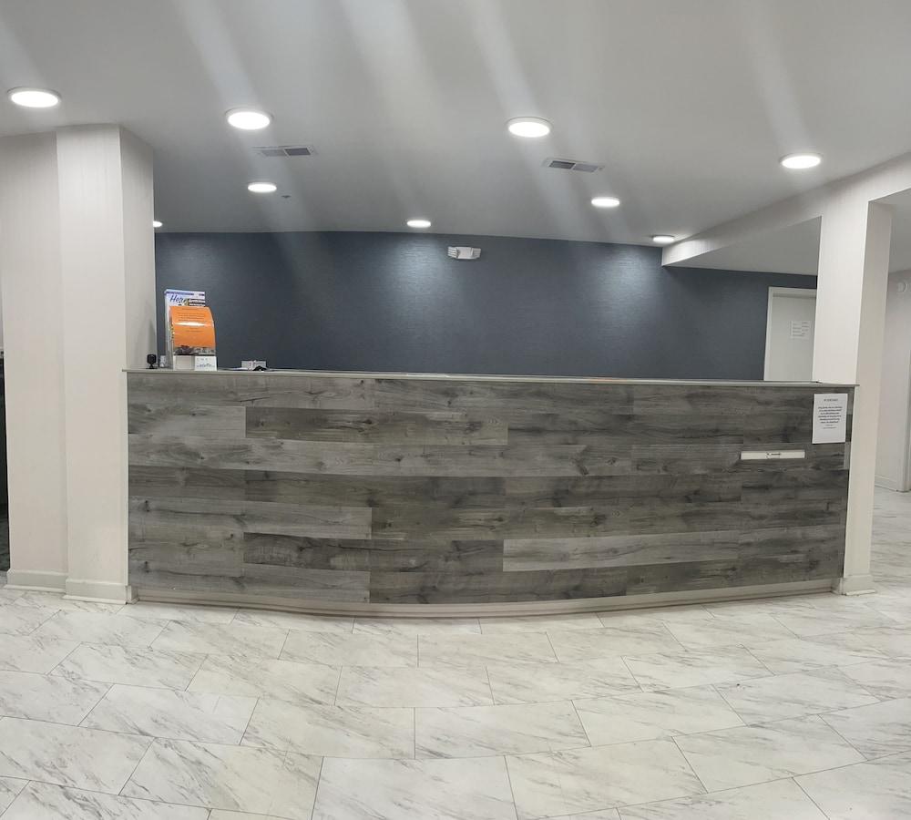Griffin Inn and Suites photo 2