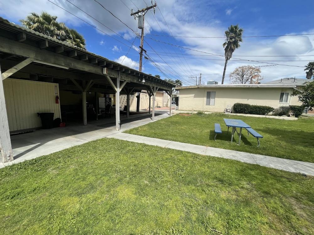 Elsinore Hot Springs & Lodge photo 31