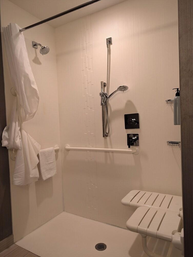 Courtyard by Marriott Albany Clifton Park photo 31