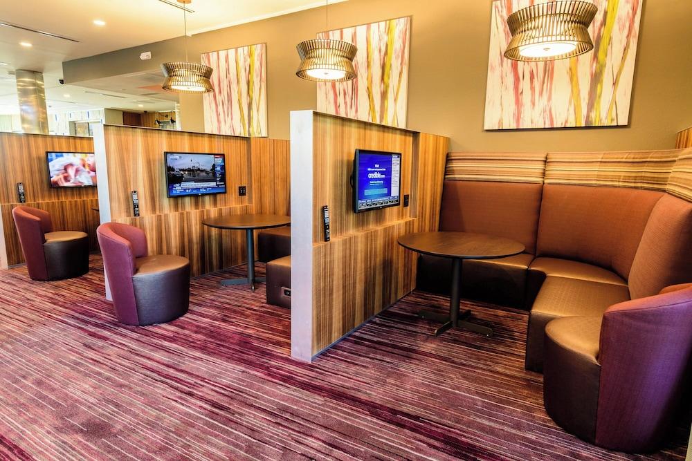 Courtyard by Marriott Lake Jackson photo 33