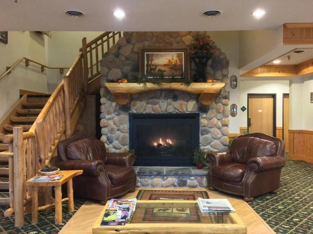 White Oak Inn & Suites photo 30