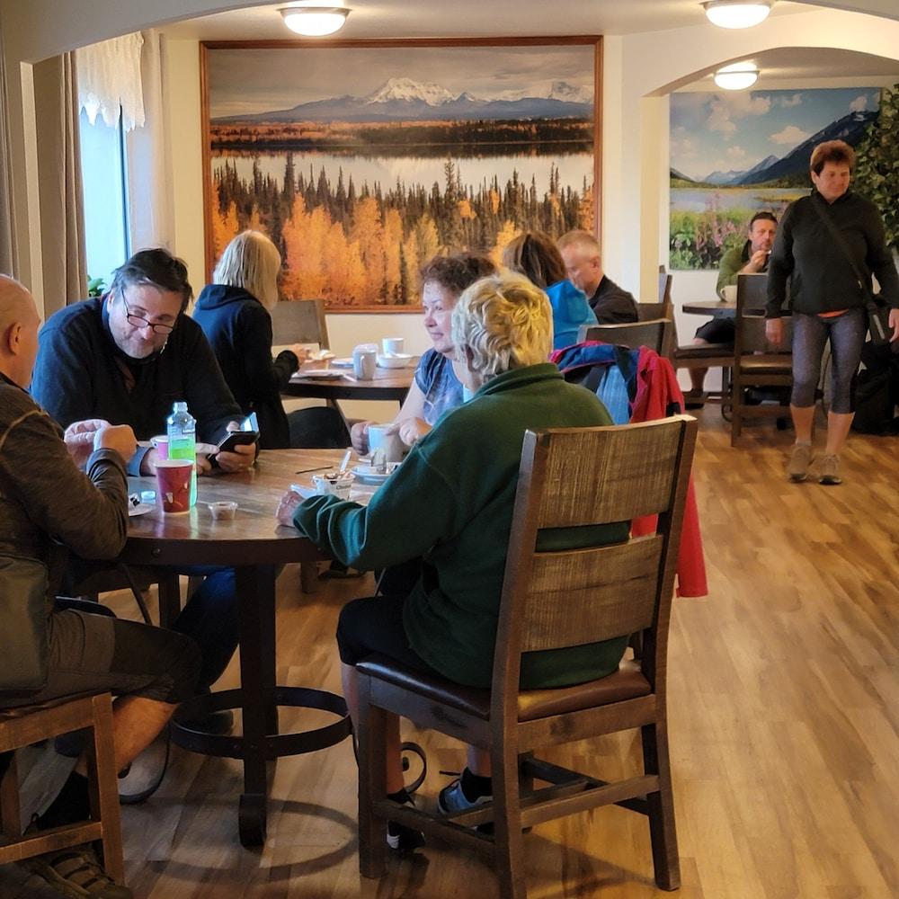 Delta Accommodations-Alaska Country Inn photo 13