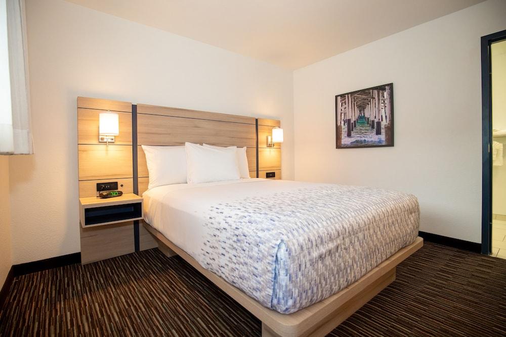 Orange Grove Inn photo 16