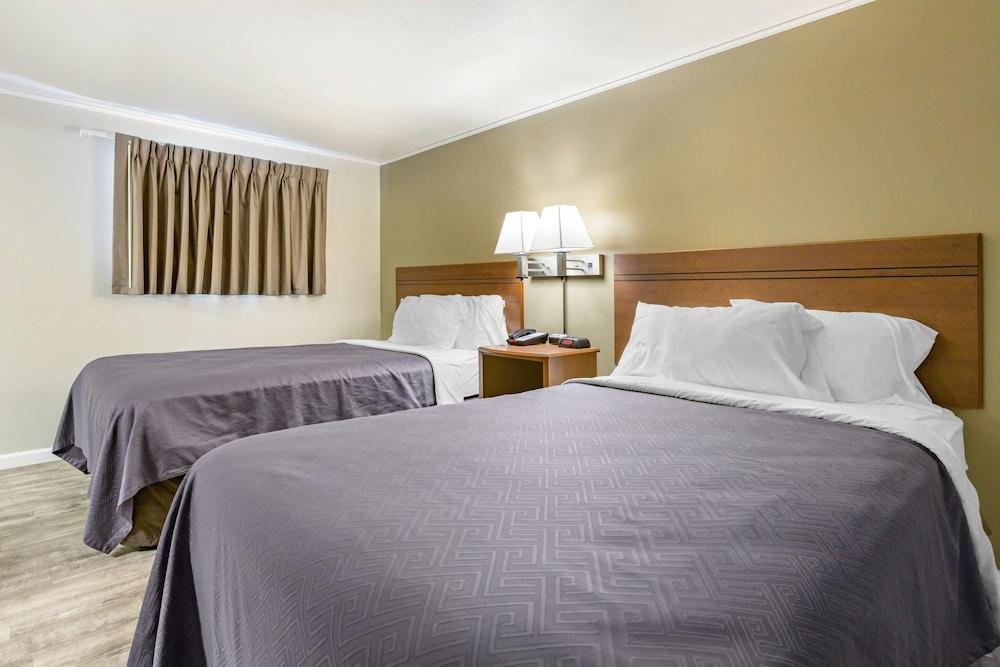 Econo Lodge Bellefonte I-99 photo 22