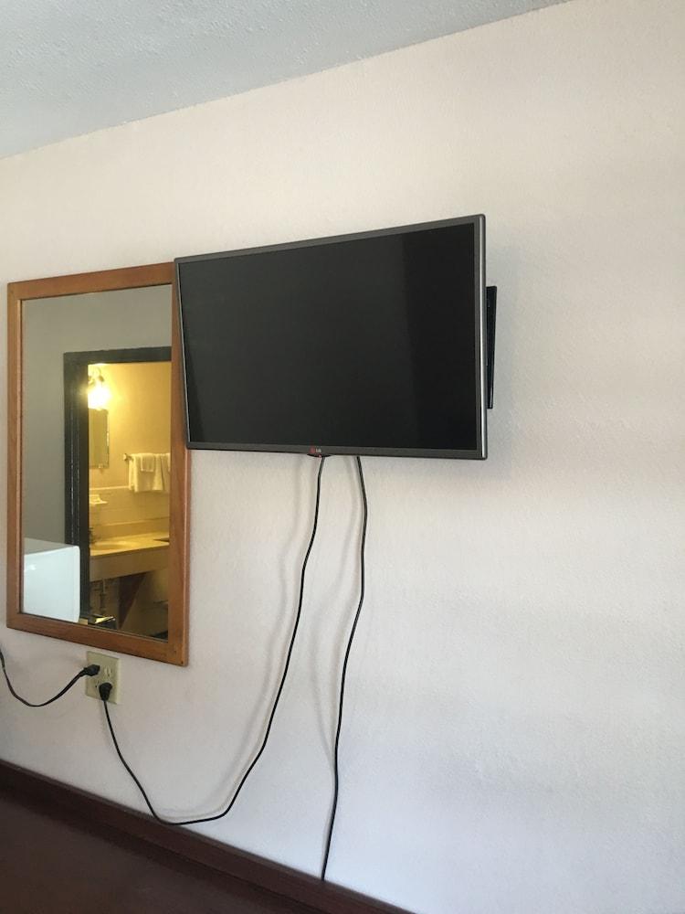 Best Value Inn Motel Sandusky photo 56