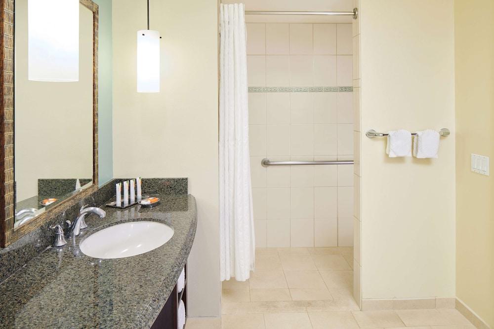 Hilton Grand Vacations Club Grand Waikikian Honolulu photo 52