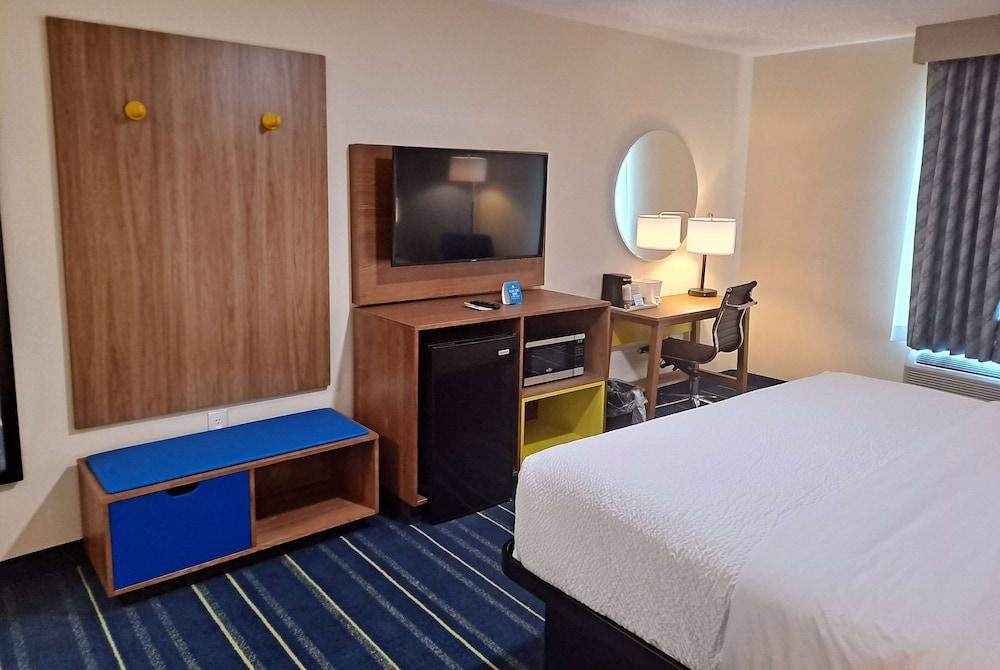 Days Inn by Wyndham Grayson photo 17