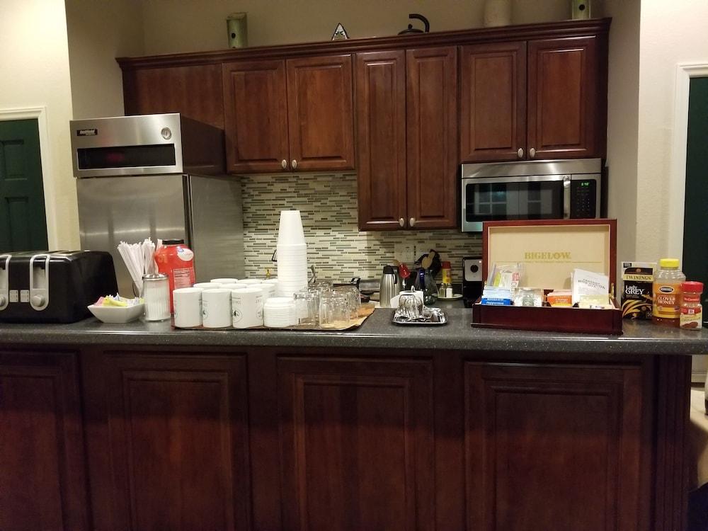 Acorn Inn photo 20