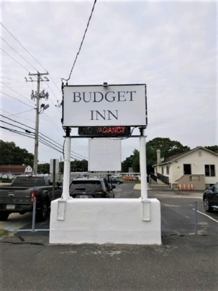 Budget Inn Motel Suites photo 10