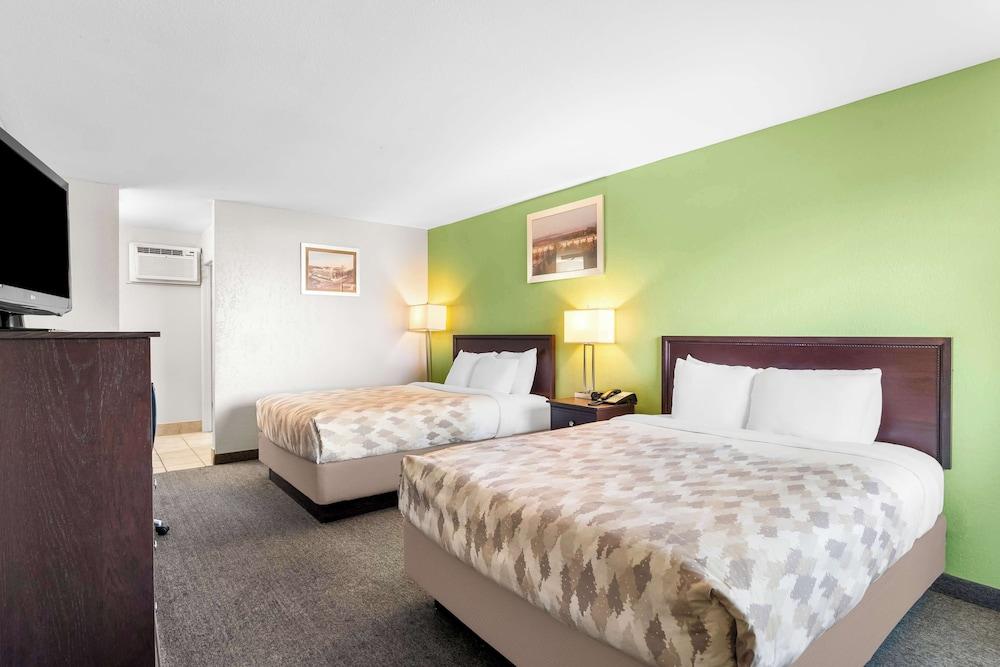Americas Best Value Inn Yakima photo 9