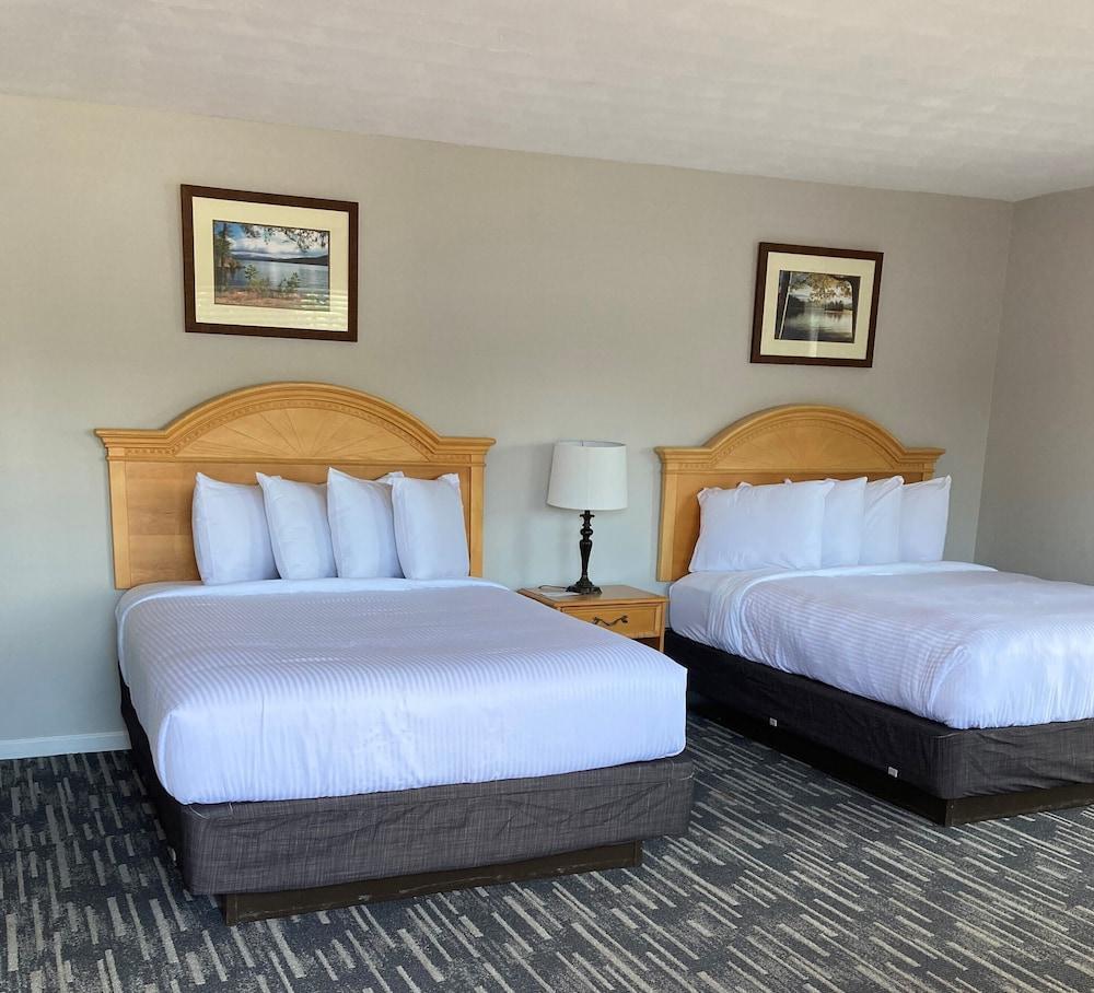 Park Lane Motel photo 55