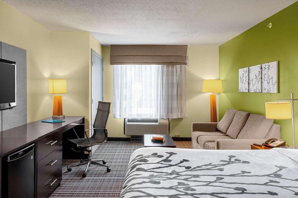 Sleep Inn And Suites photo 13