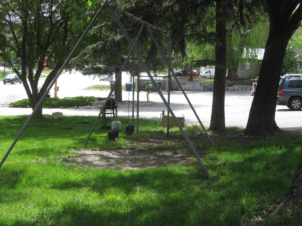 Wapiti Self-Service Lodge photo 21
