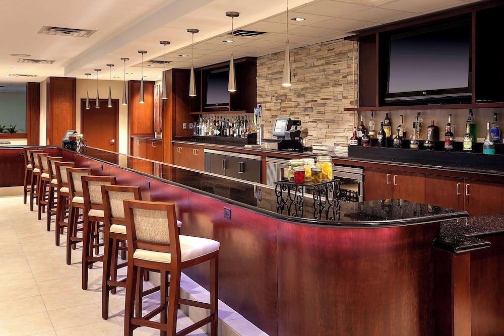 Sonesta Hotel Houston IAH Airport photo 40