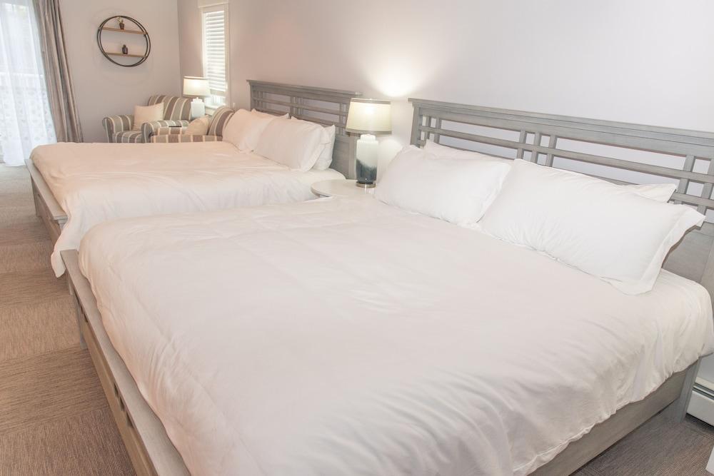 Inn On Peaks Island photo 55