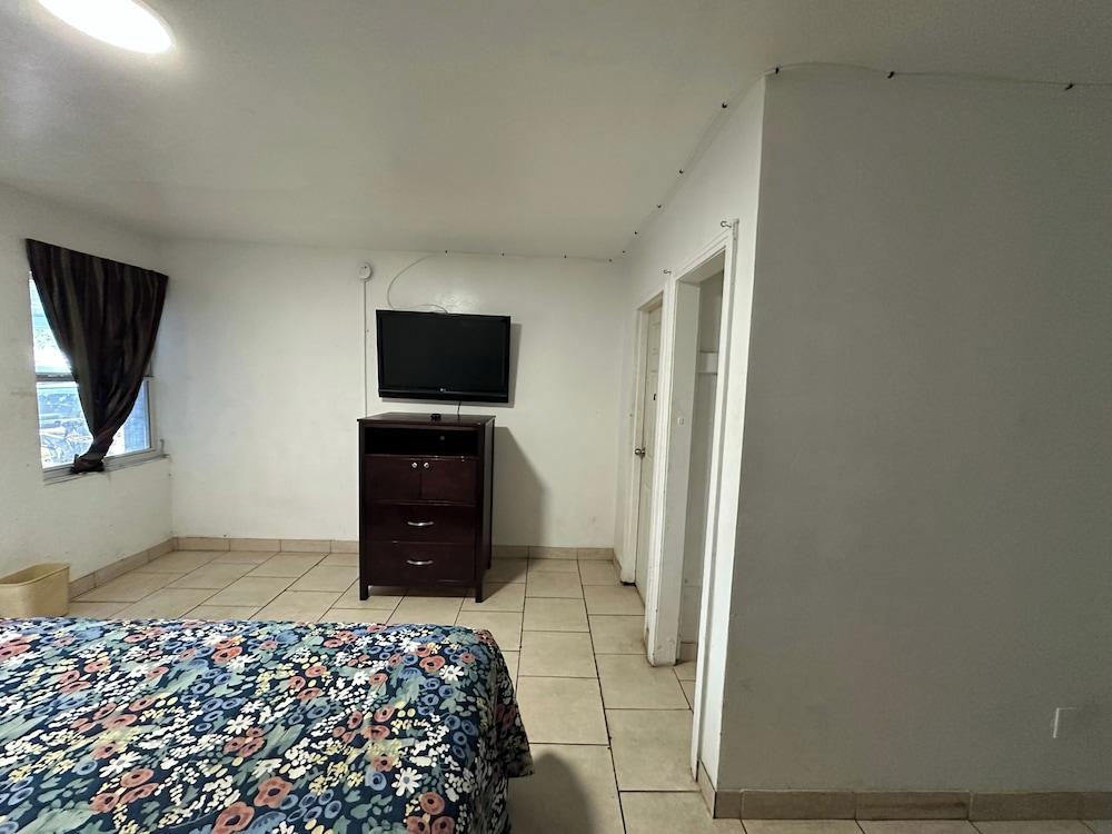 Antigua Motel by OYO Tampa US - 41 photo 4