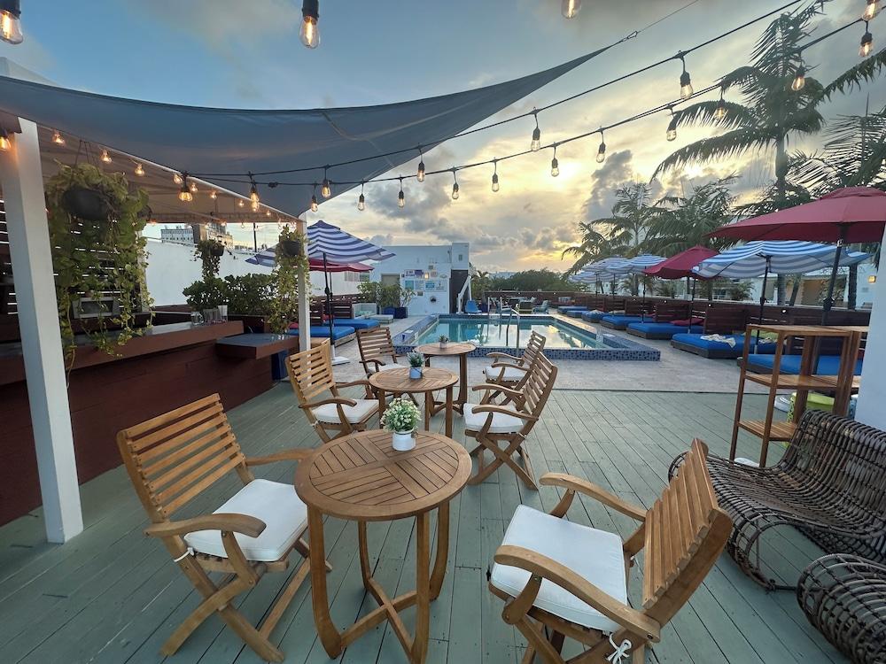 Maxines Dorset Catalina Hotel photo 44