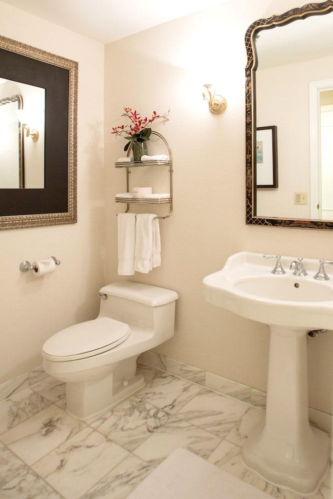 The Townsend Hotel photo 23