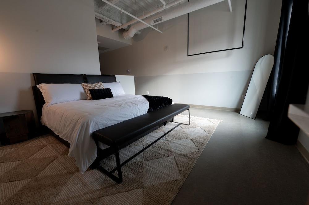 Arch and Cable Hotel photo 12