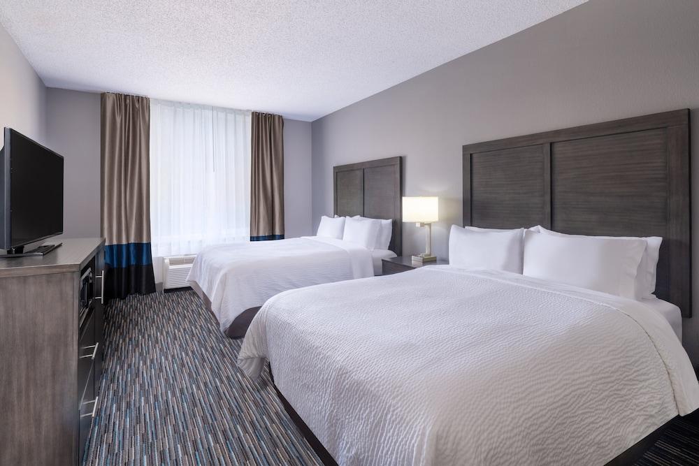 Garner Hotel Oklahoma City - Quail Springs by IHG photo 2