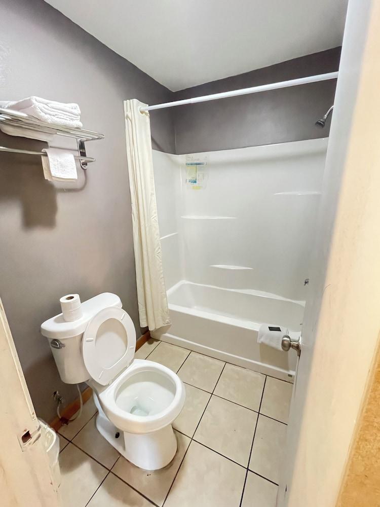 Westerner Motel photo 2