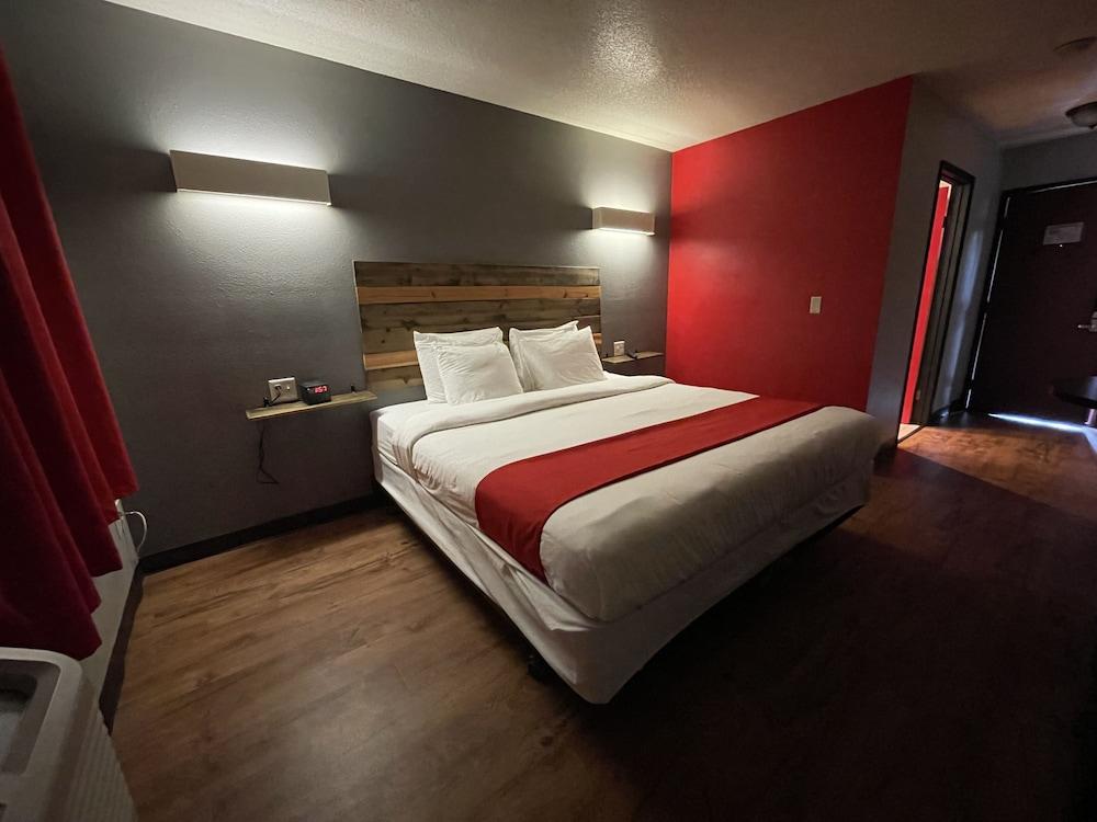 Sunnyside Inn & Suites photo 9