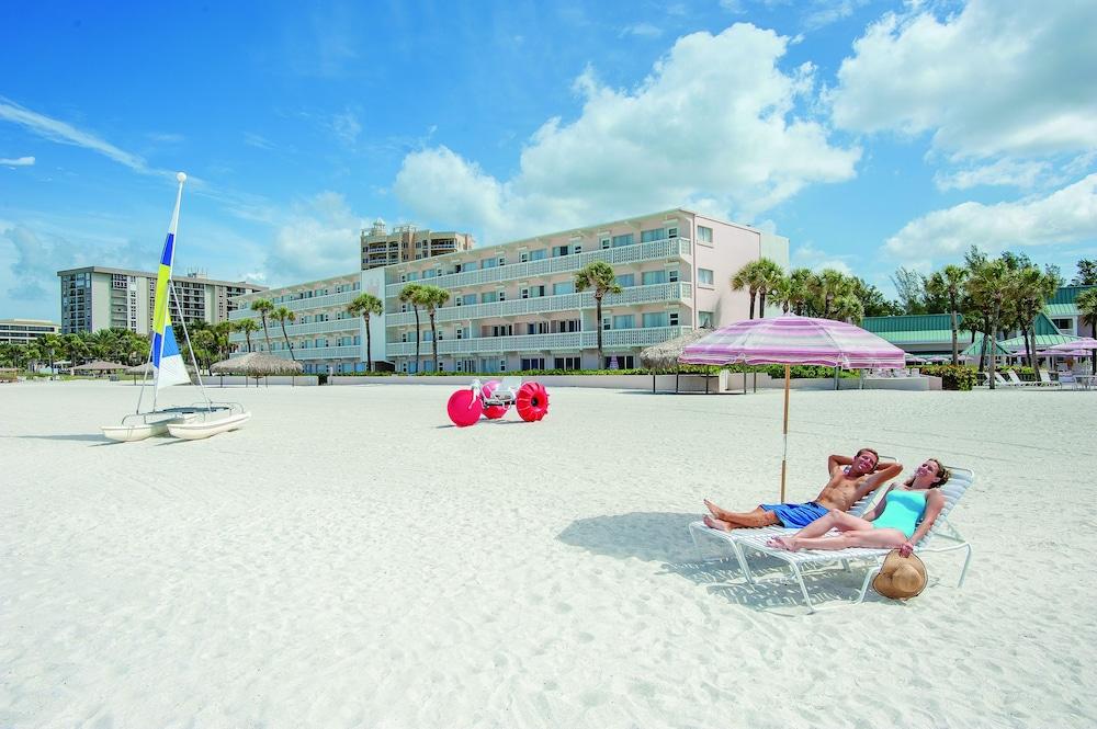 Sandcastle Resort at Lido Beach photo 35